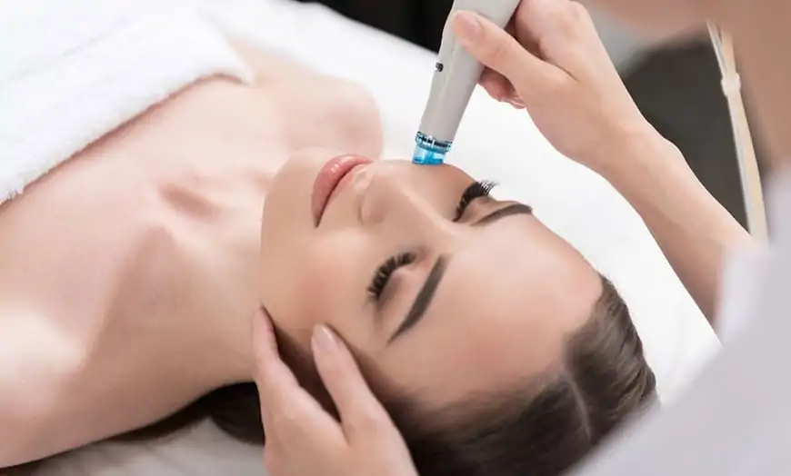 Aqua Peel ve Hydrafacial Farkı